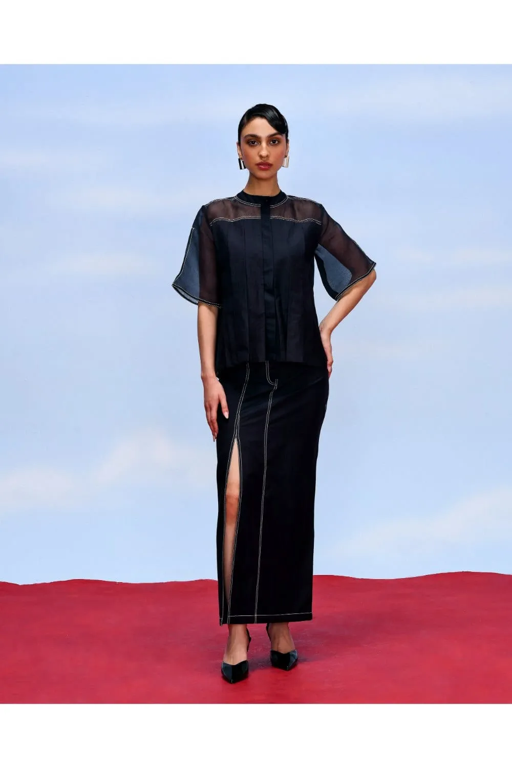 DEFORM TOP AND SKIRT SET